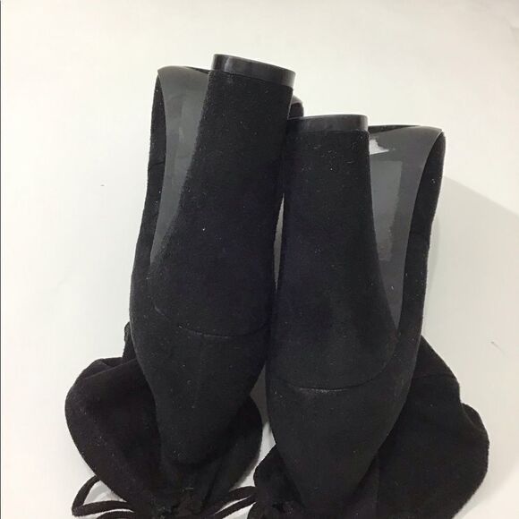 Charles David Black Faux Suede Semi Ankle Boots Sz 9 1/2 - Picture 7 of 8